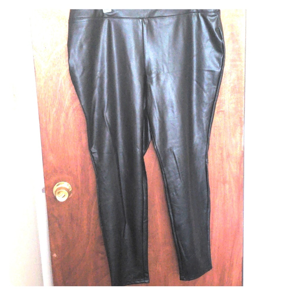 Faux leather leggings